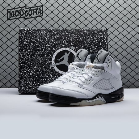 Jordan 5 Retro Reverse Metallic DD0587 110 Size 40-47.5